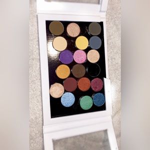 OFRA Cosmetics palette EYESHADOW NEVER USED . Variety of colors never used